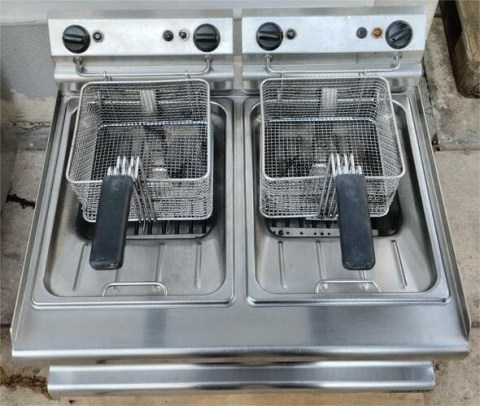 Φριτέζα Διπλή Ηλεκτρική Επιτραπέζια 15+15Lt VISVARDIS Μεταχειρισμένη